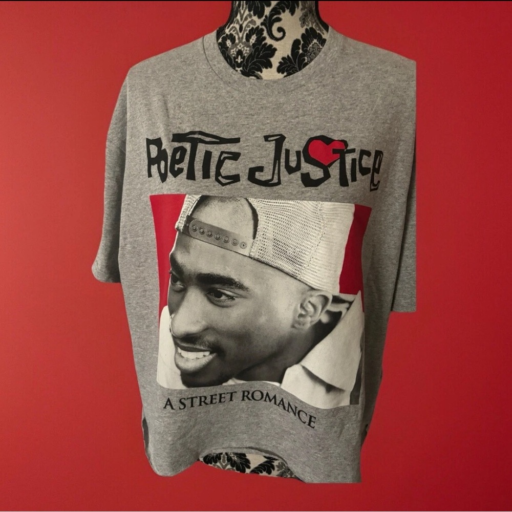 Poetic Justice 2Pac Graphic Crop Top—Women’s Large 90s Retro Street Style